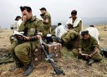 Израелски военни прегазиха палестинец, хвърлил "Молотов" по тях