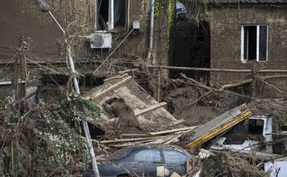 Жертвите на наводнението в Тбилиси станаха 15