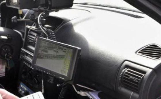 МВР инструктира как цивилни коли да снимат за превишена скорост