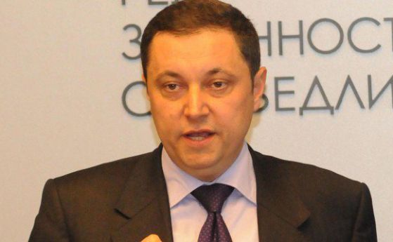 Яне Янев: Правосъдният министър действа като слон в стъкларски магазин