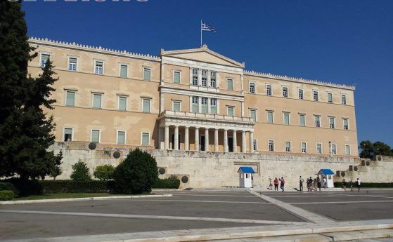 "За дни Ципрас от политик стана държавник"