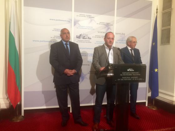 РБ непреклонни, не искат реформата на Борисов и Местан