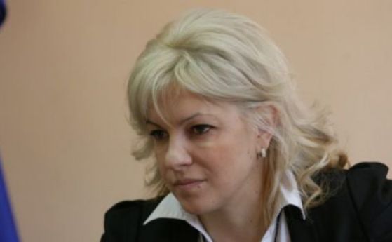 Уволнената Маринова определена за зам.-шеф на Националния съвет по туризъм