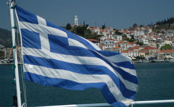 Акциите на гръцките банки се сринаха с 30 % за втори пореден ден