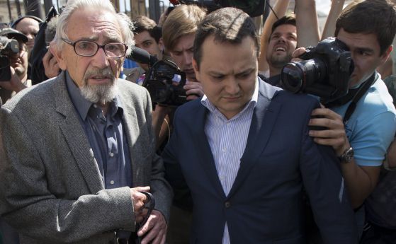 Бащата на Ходорковски на разпит за убийство от 1998 г.