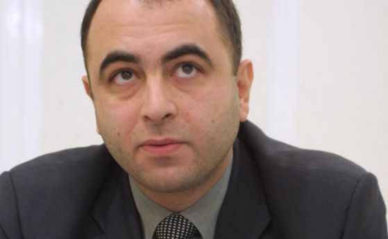 Откриха граната в колата на бивш депутат от НДСВ