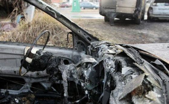 Мъж запали автомобила на бившата си в Силистра