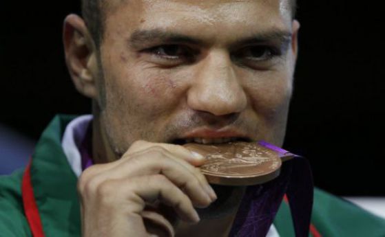 Тервел Пулев спечели бронзов медал на Eвропейското