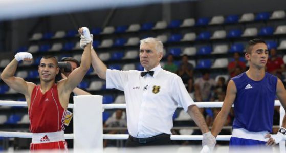 Даниел Асенов със златен медал от европейското по бокс