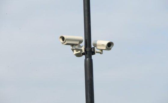 Жители на Кресна искат камери по E-79, плашат с блокада