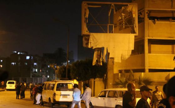 Ислямска държава пое отговорността за колата-бомба в Кайро