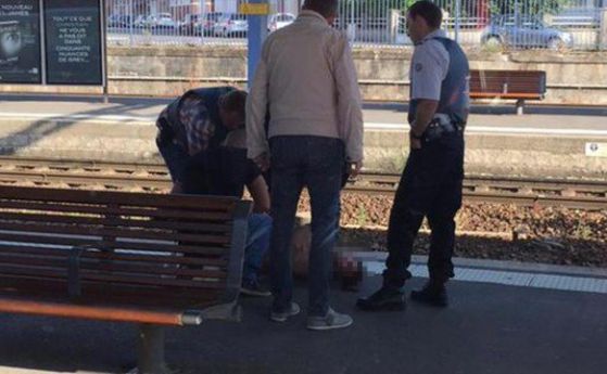 Стрелецът от влака Париж-Амстердам твърди, че не е член на ИД