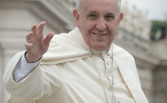 Папата приюти сирийски бежанци