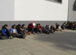 60 мигранти задържаха днес в Бургас