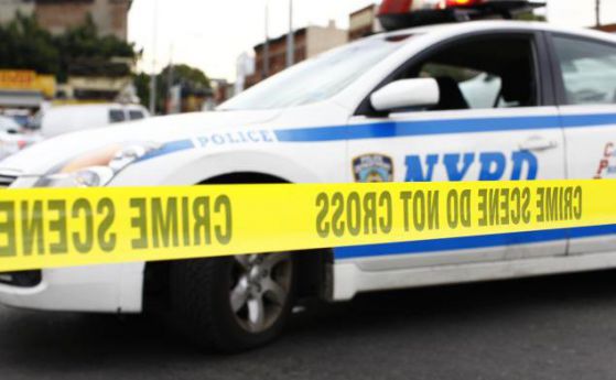 Автобус се вряза в къща в Ню Йорк - ранени са 12 души