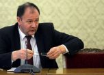 Миков: Правителството ни е заето да се бръсне за гости от чужбина