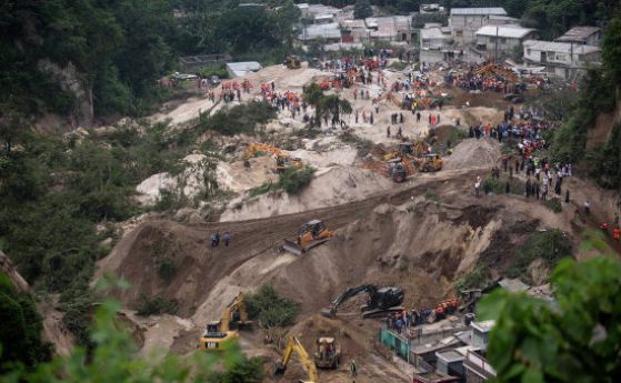 Жертвите на свлачището в Гватемала достигнаха 215