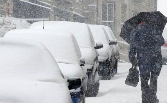 Две жертви взе първият сняг в Полша