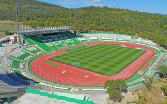 Футболните национали може да играят в Стара Загора