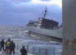 Отводняват турския кораб, аварирал край Варна