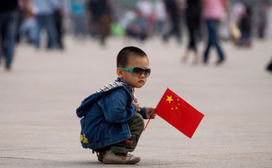 Китай разрешава второ дете на всяко семейство в страната