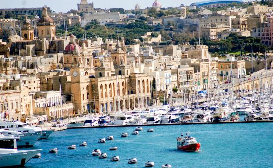 ЕС и Африка преговарят в Малта за нелегалните мигранти