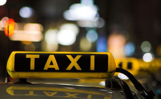 Депутатите решават за данъка на такситата