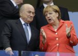 Меркел: Службите за сигурност отмениха мача Германия - Холандия