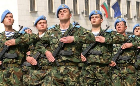 Български войници се върнаха от мисия на НАТО в Афганистан