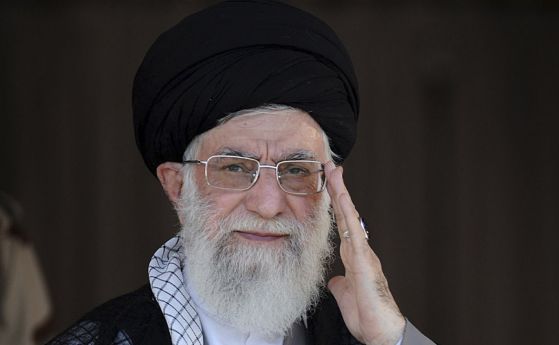 Али Хаменей: САЩ си пробиват път в Иран с пари и секс