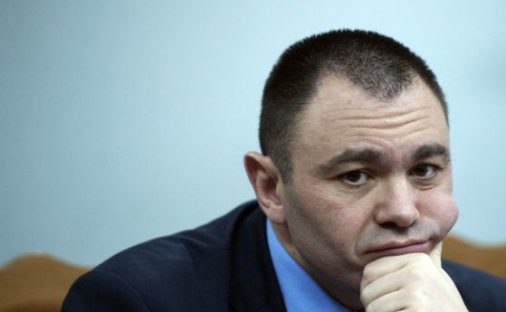 Лазаров: Риториката на ДСБ е като на "двете каки"