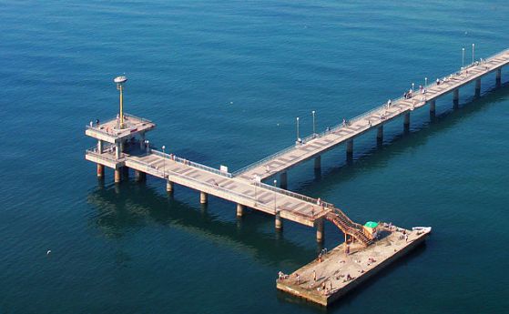 Възрастен мъж от Бургас загина след скок в морето