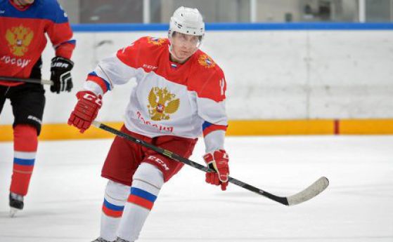 Путин игра хокей в Сочи (видео)