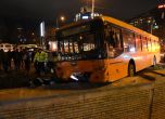 Катастрофа между автобус и няколко коли в София късно снощи