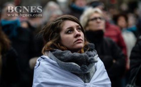 Франция си спомня за жертвите на атентата "Шарли"