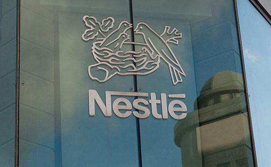 Nestle на съд - деца роби добивали какао за компанията