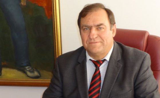 15 съдии отказват да гледат мярката за неотклонение на бившия кмет на Стрелча