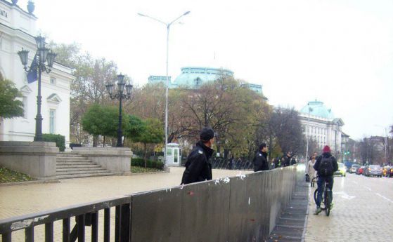 "Февруарски протест" пред парламента днес, полицията на крак