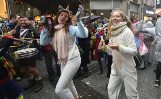 22 сексуални посегателства в Кьолн на първия ден от градския карнавал