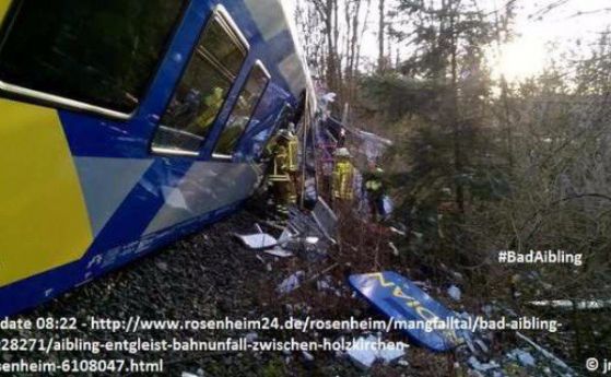 Два влака се сблъскаха в Германия, има девет загинали и 150 ранени