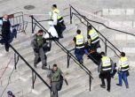 Полицаи в Йерусалим застреляха палестинец, нападнал ги с нож