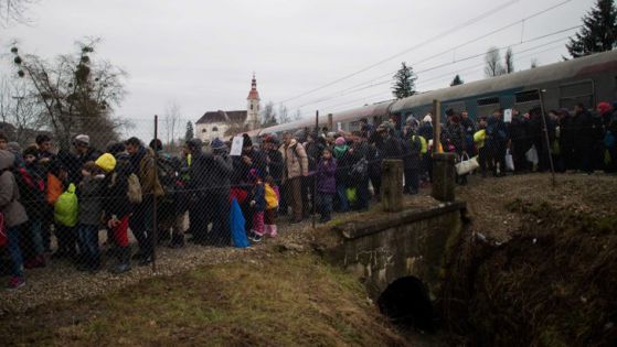 Австрия засили военното присъствие на границата си