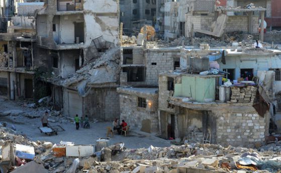 Русия с интензивни удари в Сирия часове преди примирието