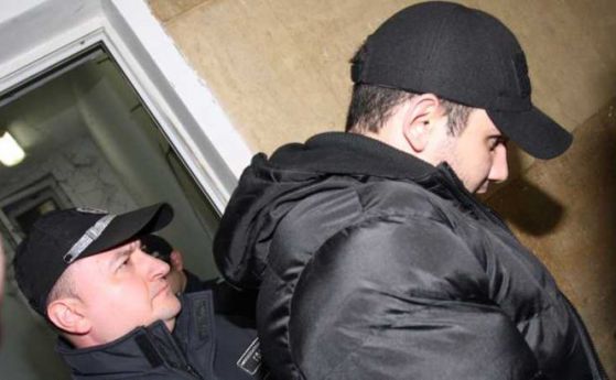 Трима от биячите на Околовръстното остават в ареста