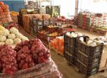 Тонове развалени плодове и зеленчуци от Гърция
