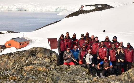 Завръщат се последните участници в антарктическата експедиция