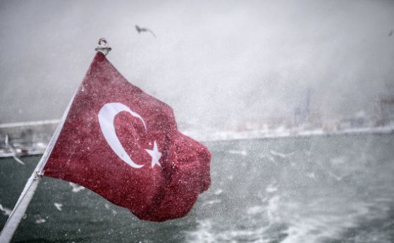 Турция прави учение в Черно море, корабите идват и във Варна