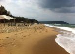 Граждани искат забрана за бетона зад плажовете на Иракли, Карадере и Корал (видео)