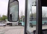 Мъж потроши с бухалка автобус с пътници, не му дал предимство на пътя