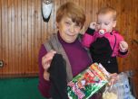 Баба откри траурен шал в зърнени пръчици за внучето си